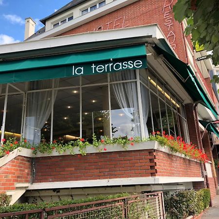 Logis Terrasse Hotel Lisieux Eksteriør billede